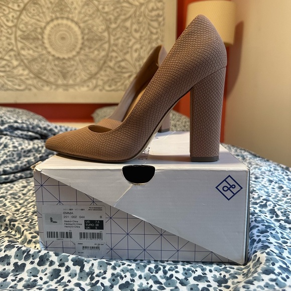 Tan Call It Spring pumps - Picture 3 of 6